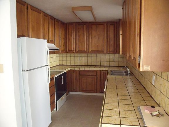 2nd image of 4012 Graystone Ct