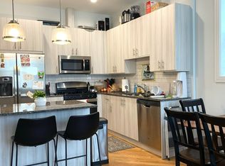 843 N Leavitt St #1F, Chicago, IL 60622