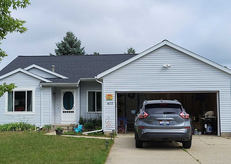 1st image of 403 Sunbrook Dr SE