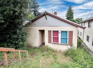 9209 20th Ave SW, Seattle, WA 98106