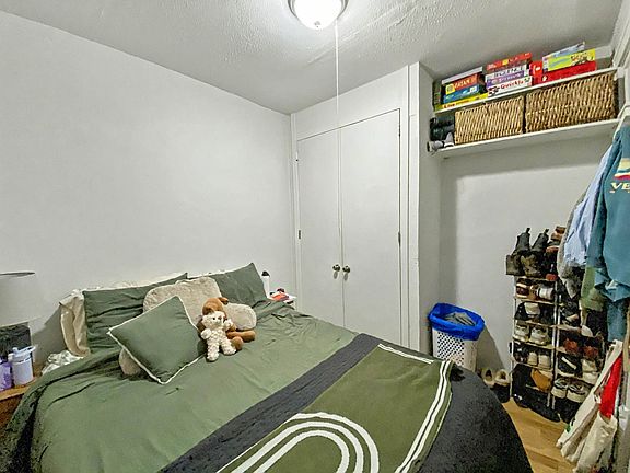 4th image of 21-15 33rd St #2L