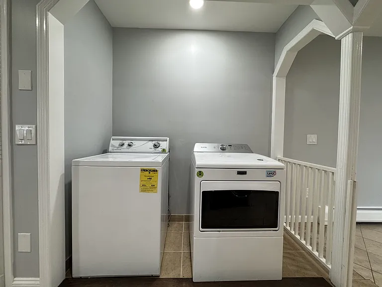 39 Belmont Cir #B — Photo 16