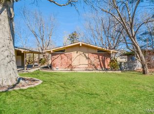 118 Brookside Ct, Saint Louis, MO 63146