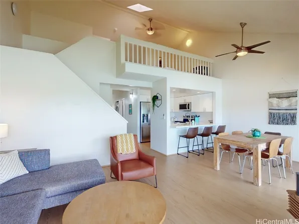 7007 Hawaii Kai Dr APT E23, Honolulu, HI 96825