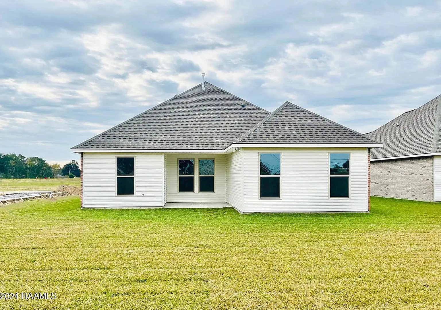 Brand New Home in Scott, LA!! — Photo 2
