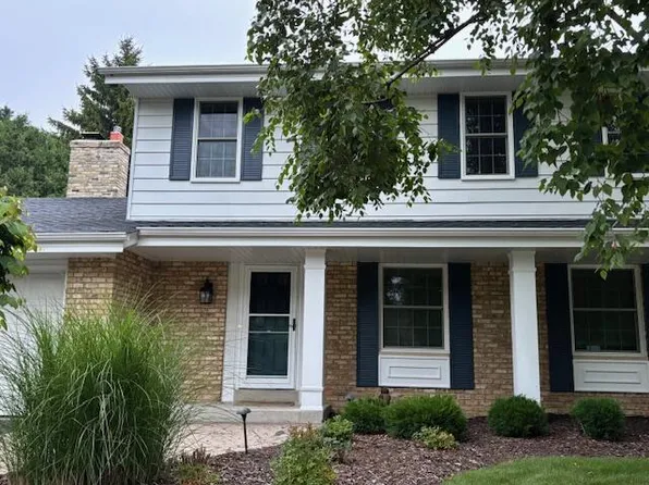 W53N880 Castle COURT, Cedarburg, WI 53012