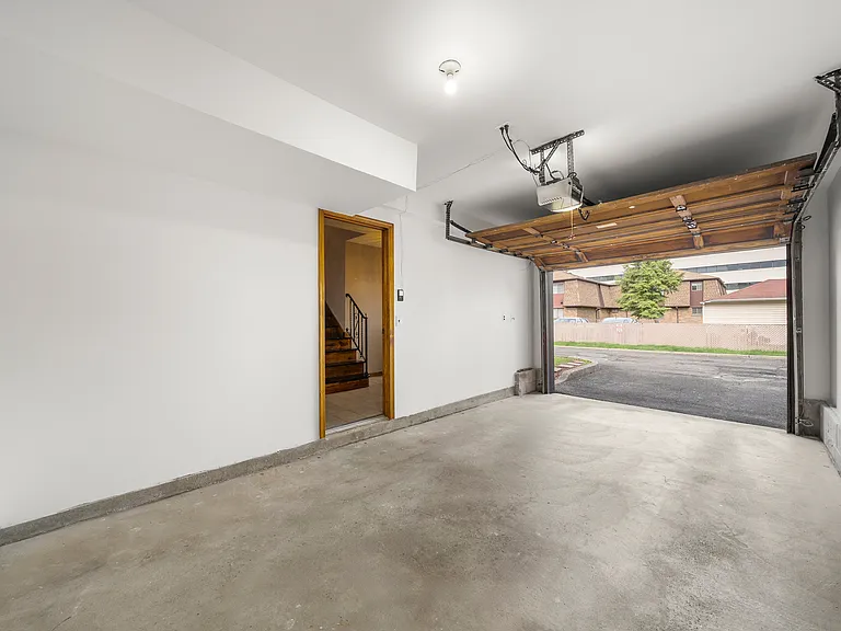 140 Allwood Rd #C — Photo 30