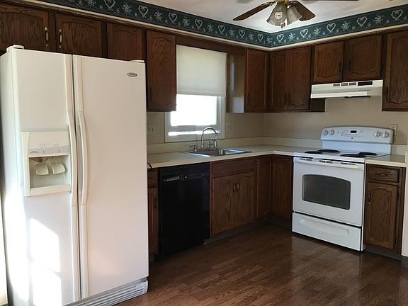 3rd image of 6 Westley Ct