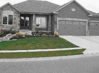 1313 Creekmoor Dr, Raymore, MO 64083