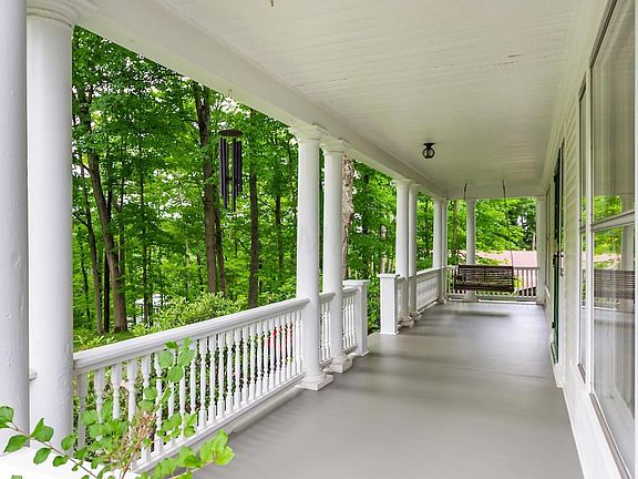2nd image of 328 Mount Parnassus Dr
