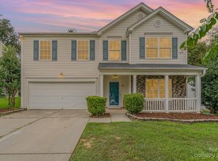 1944 Waters Trail Dr, Charlotte, NC 28216