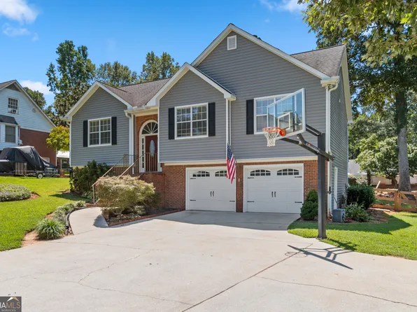 100 Victor Dr, Buford, GA 30518