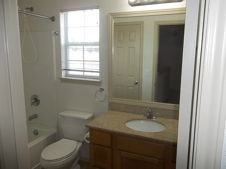 2318C Sailing Way N — Photo 14