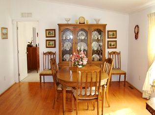 126 Random Rd, Douglassville, PA 19518