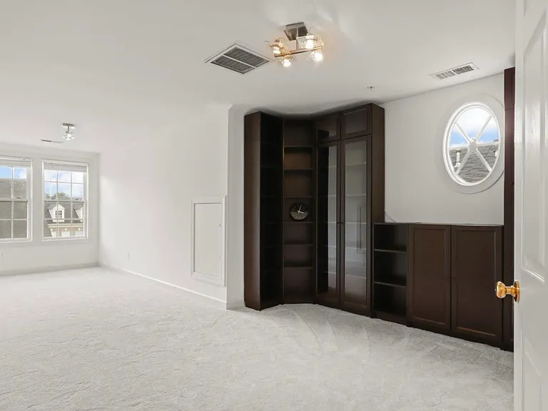 7980 Vigne Ct — Photo 25