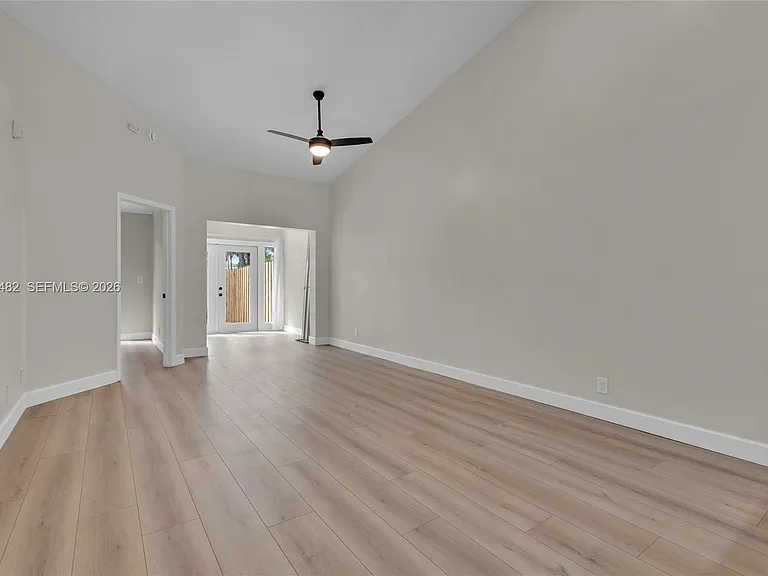 11061 NW 38th Pl — Photo 12