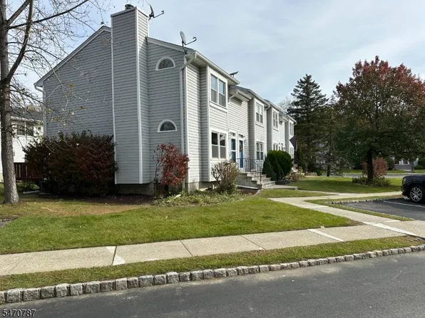 31 Village Dr #31, Hamburg Boro, NJ 07419