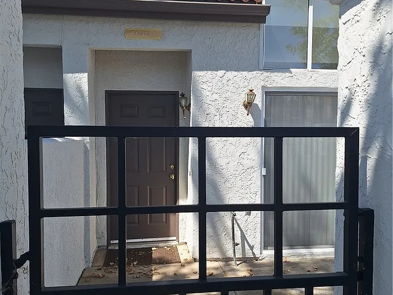 29588 Courtney Pl — Photo 2