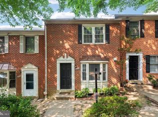 2035 S Glebe Rd, Arlington, VA 22204