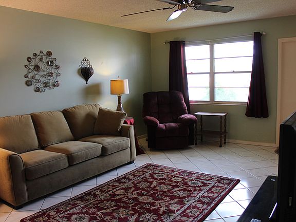 5th image of 166 Ventnor Unit K