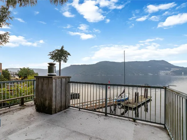 6878 Mark Ln, Capital, BC V9E 2A1
