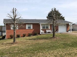 1362 Pleasant Ridge Rd, State Road, NC 28676