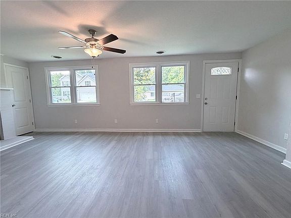 3rd image of 419 Rogers Ave