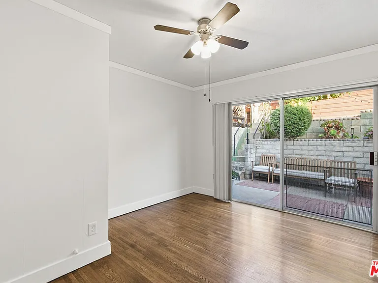 316 E Ellis Ave — Photo 17