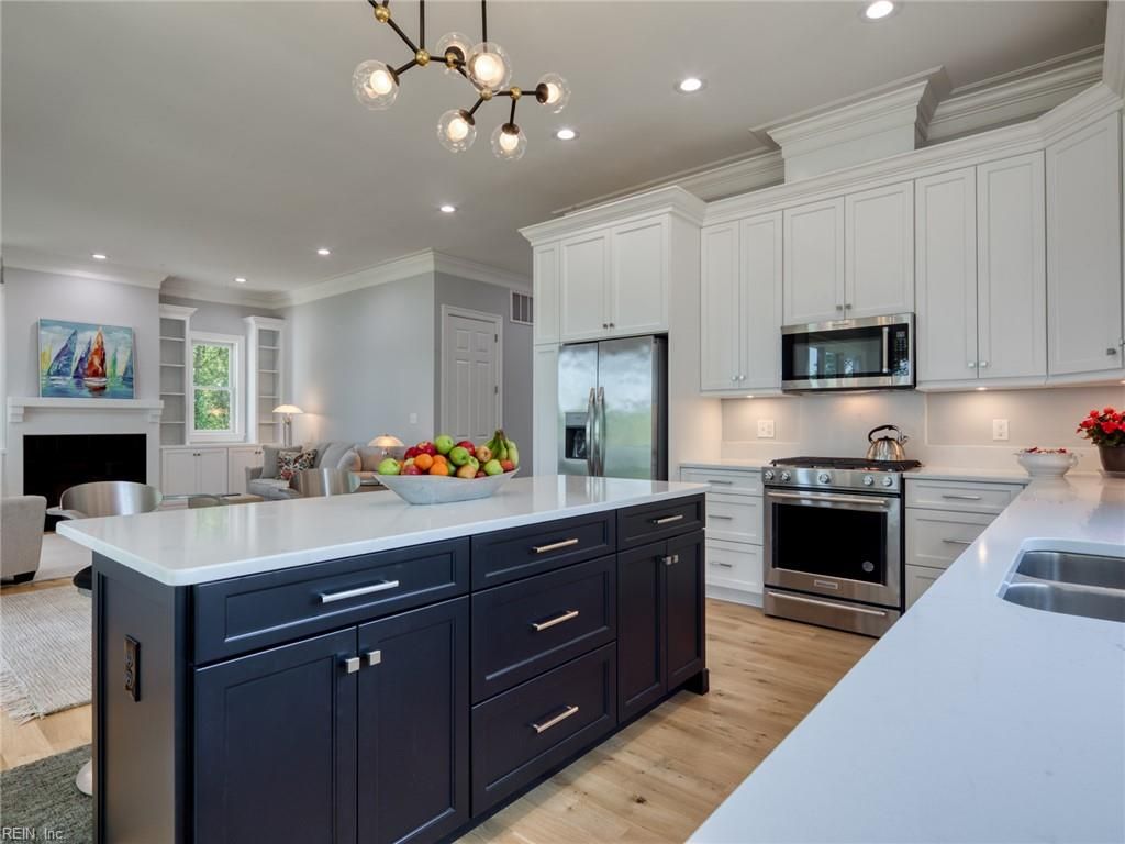 7877 Berkeley Dr, Gloucester Pt, VA - View 5