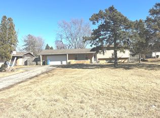 1N431 Main St, Glen Ellyn, IL 60137