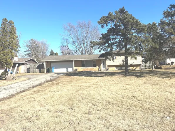 1N431 Main St, Glen Ellyn, IL 60137