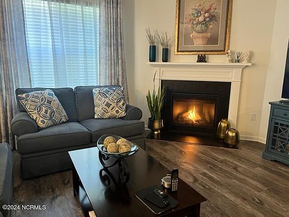 3rd image of 536 Golden Villas Drive