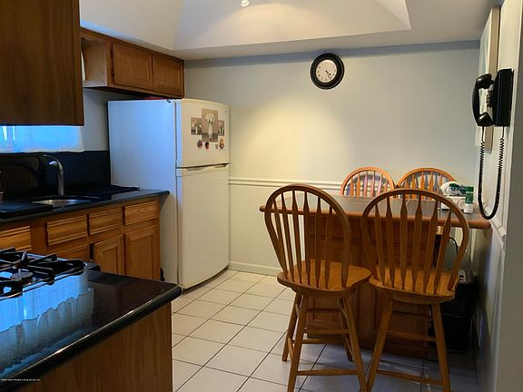 5th image of 39A Armond St #26