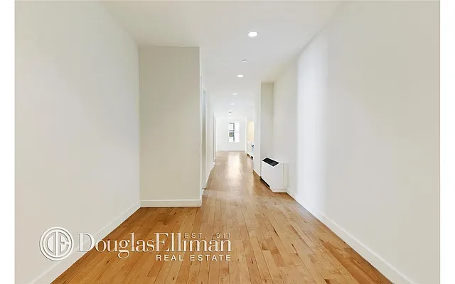 Rented by Douglas Elliman | media 38