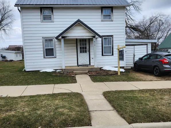 915 30th Ave, Monroe, WI 53566