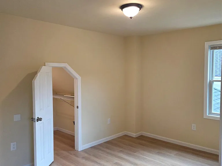 210 Main St #3 — Photo 7