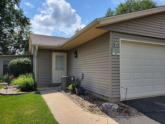 2nd image of 105 Tamarack Cir