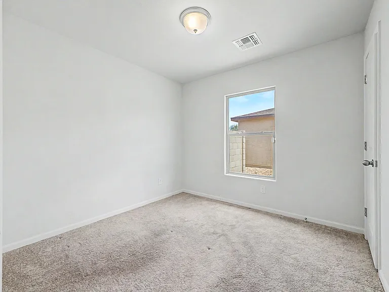 322 E Watson Pl — Photo 24
