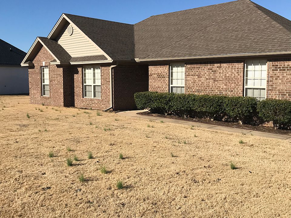 Great corner lot!