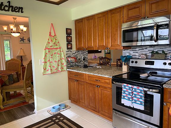 4th image of 1636 Northgate Dr