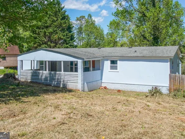 4516 Scenic Mountain Dr SE, Acworth, GA 30102