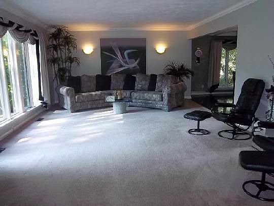 3rd image of 5139 Farmington Close