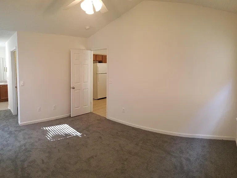 113 Sturgeon Bay Dr — Photo 5