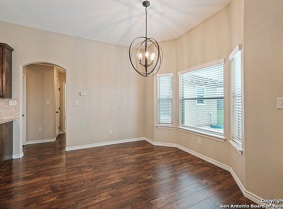 5th image of 1752 Vista View Dr