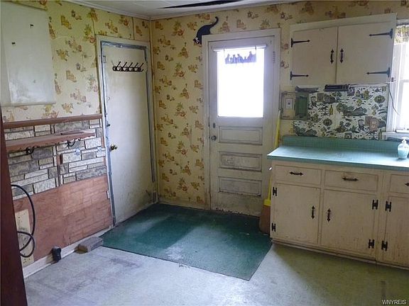 5th image of 514 E Stenzil St