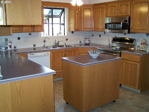 2nd image of 4802 NE 117th St