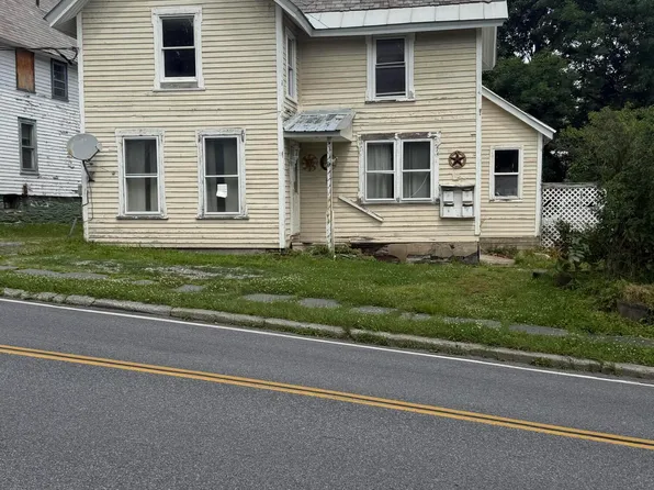 28 Pine Street, Granville, NY 12832