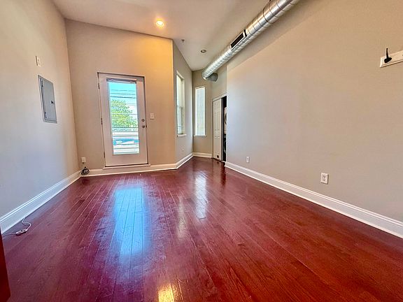 2nd image of 1613 Frankford Ave #6
