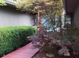 109 Holly Ridge Ln, Columbia, MO 65203