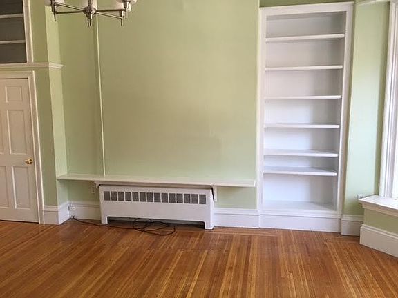 4th image of 300 Marlborough St #5CF